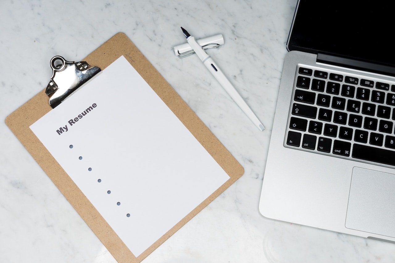 How To Write A Professional Summary For Your Resume